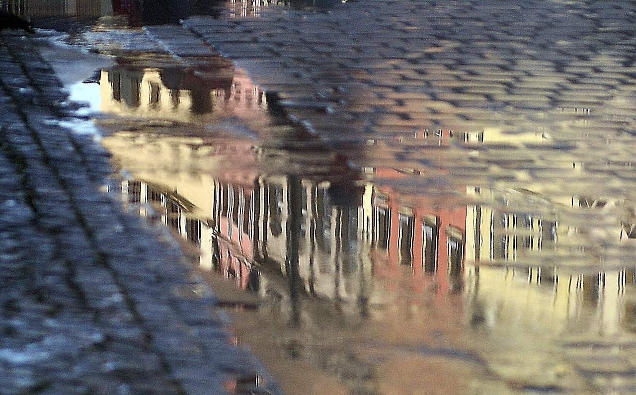 北京今日暴雨倾盆，城市面临挑战  北京今日有暴雨到大暴雨